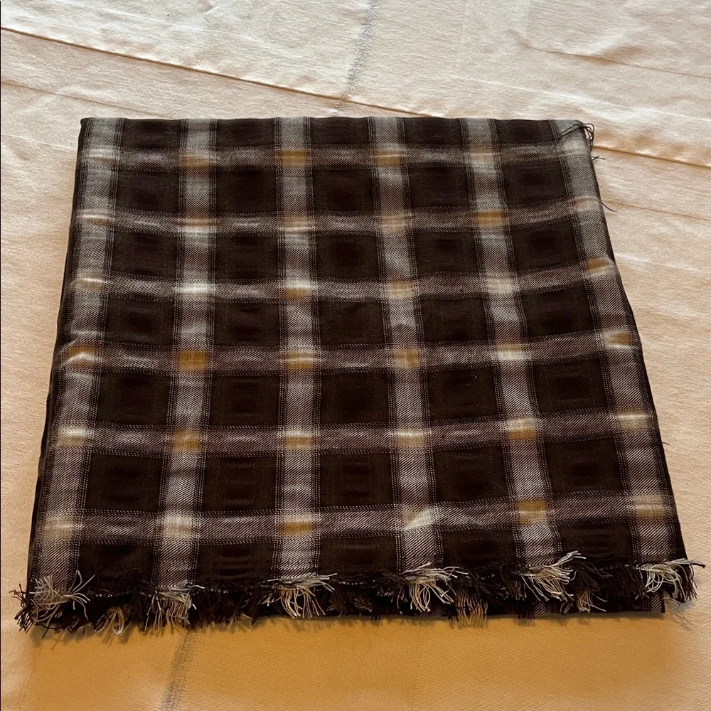 Plaid Fringe  Brown And Beige Fabric Yarn Approx. 1 Yarn 15” By 50” Width